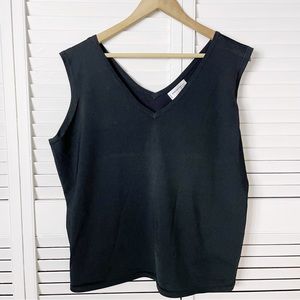Jones New York v-neck shell top